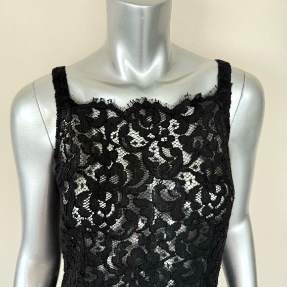 NWT!!! Dolce&Gabbana women laces top size 42IT or 6 US Authentic Retail 650$ - Picture 2 of 8